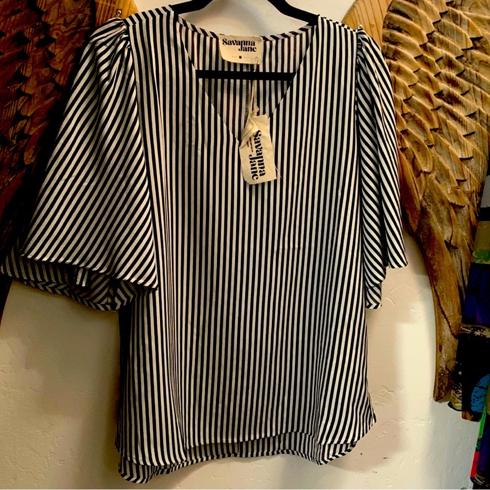 New with Tags Savannah Jane blouse